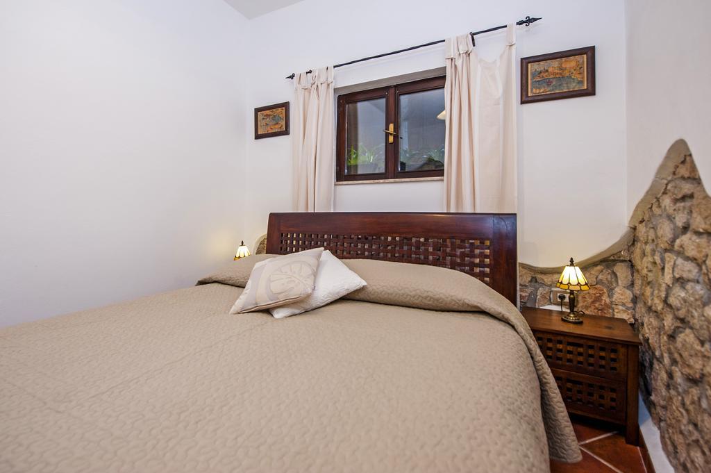 Apartments Taylor Ровинь Экстерьер фото